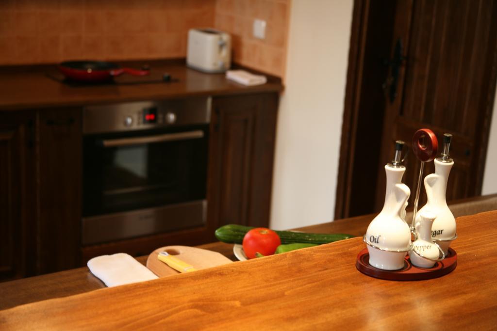 Sinabovite Houses Hotel Badevtsi Phòng bức ảnh