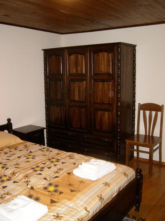 Sinabovite Houses Hotel Badevtsi Phòng bức ảnh