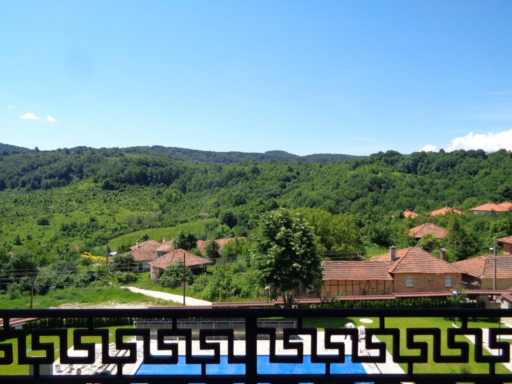 Sinabovite Houses Hotel Badevtsi Ngoại thất bức ảnh