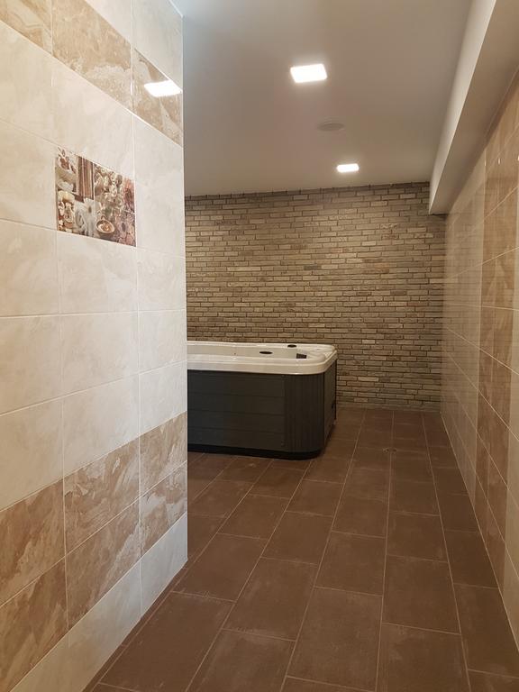 Sinabovite Houses Hotel Badevtsi Ngoại thất bức ảnh