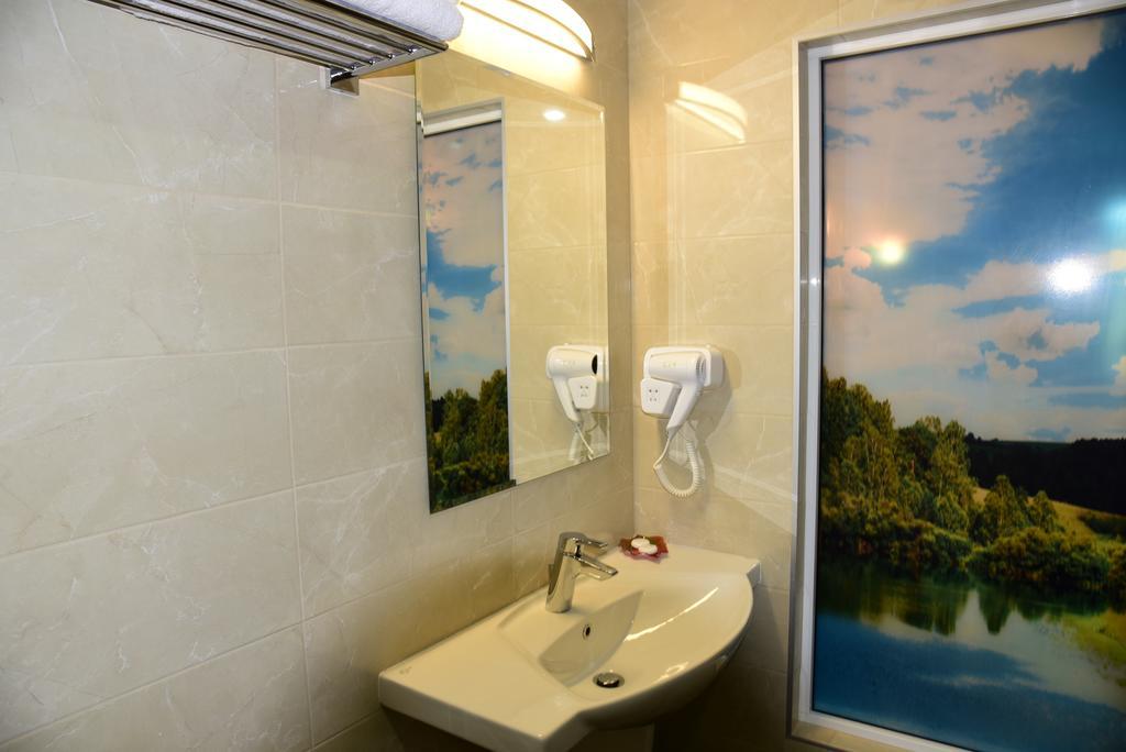 Sinabovite Houses Hotel Badevtsi Ngoại thất bức ảnh