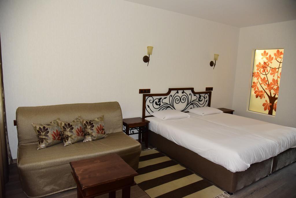 Sinabovite Houses Hotel Badevtsi Ngoại thất bức ảnh