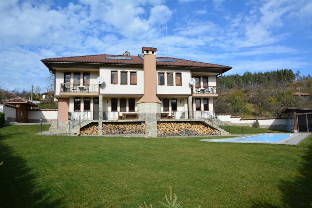 Sinabovite Houses Hotel Badevtsi Ngoại thất bức ảnh
