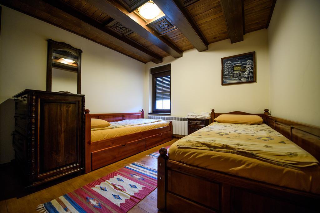 Sinabovite Houses Hotel Badevtsi Ngoại thất bức ảnh