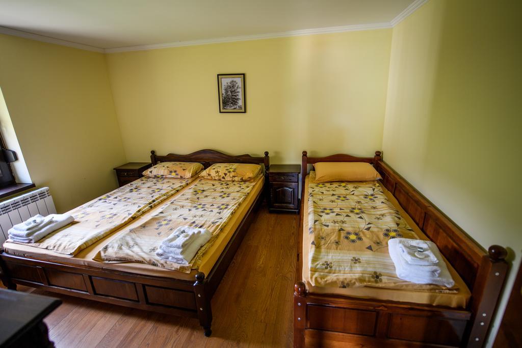 Sinabovite Houses Hotel Badevtsi Ngoại thất bức ảnh