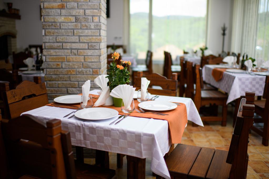 Sinabovite Houses Hotel Badevtsi Ngoại thất bức ảnh