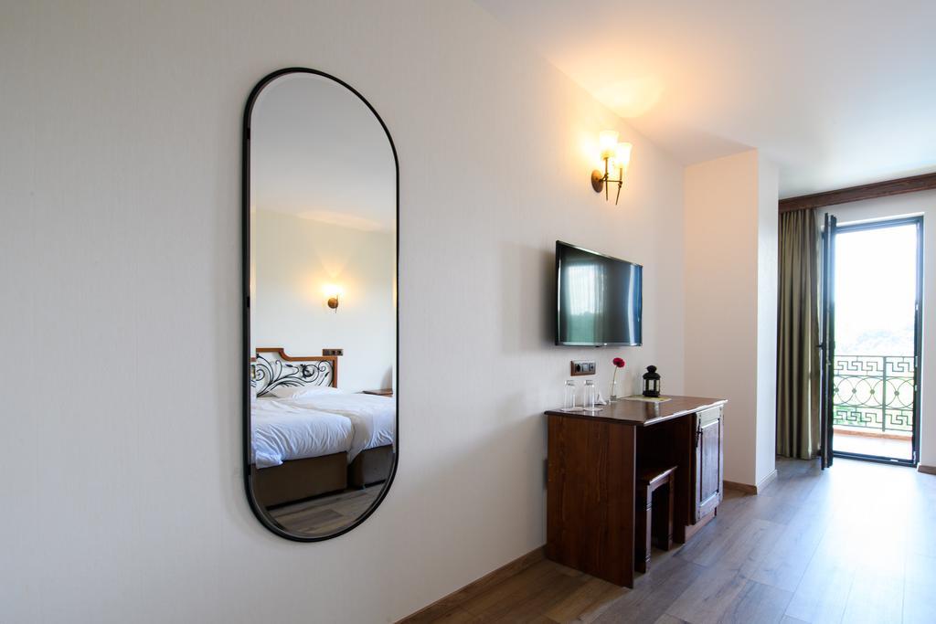 Sinabovite Houses Hotel Badevtsi Ngoại thất bức ảnh